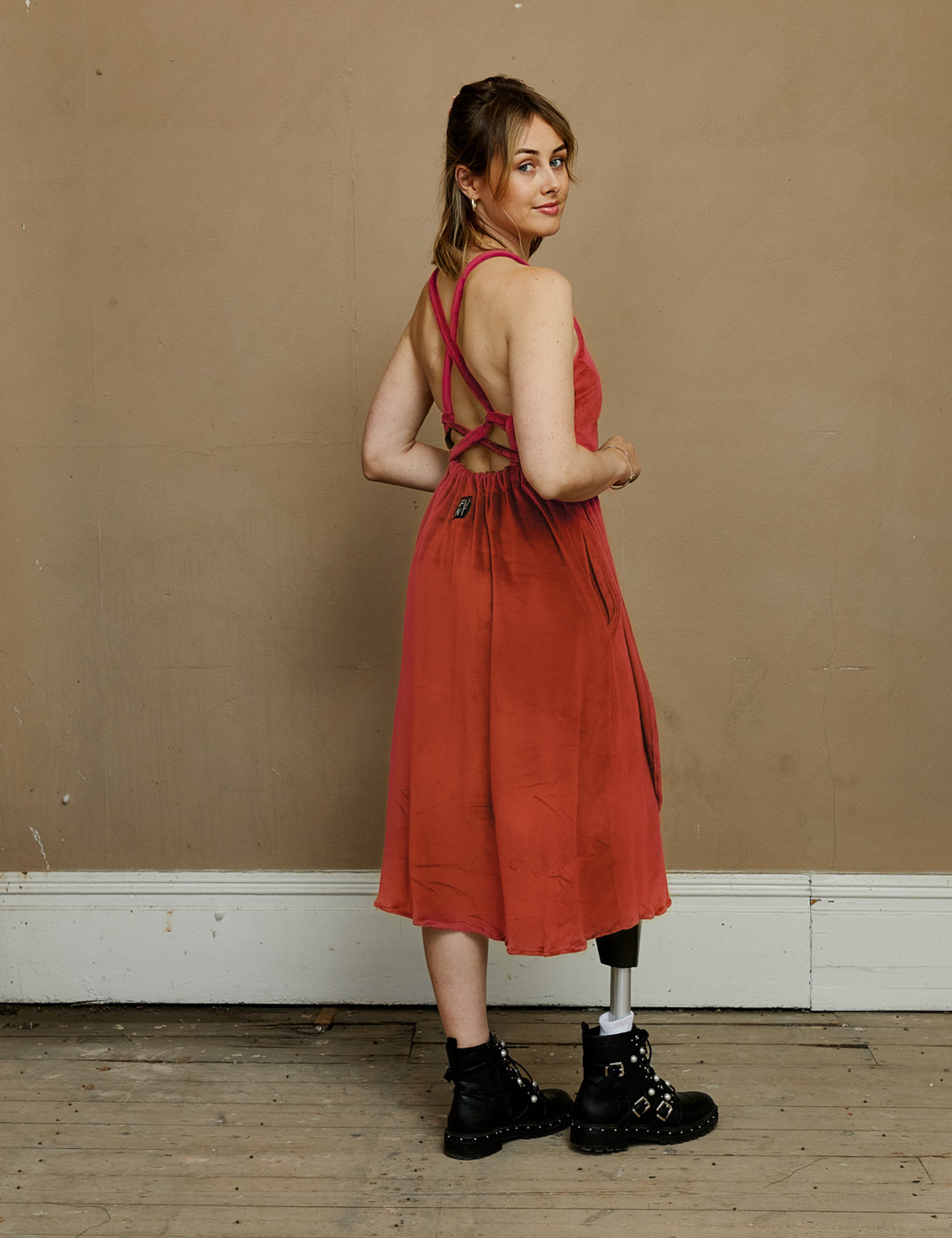 The Cross-Back Dress - Red satin - S - House of Flint