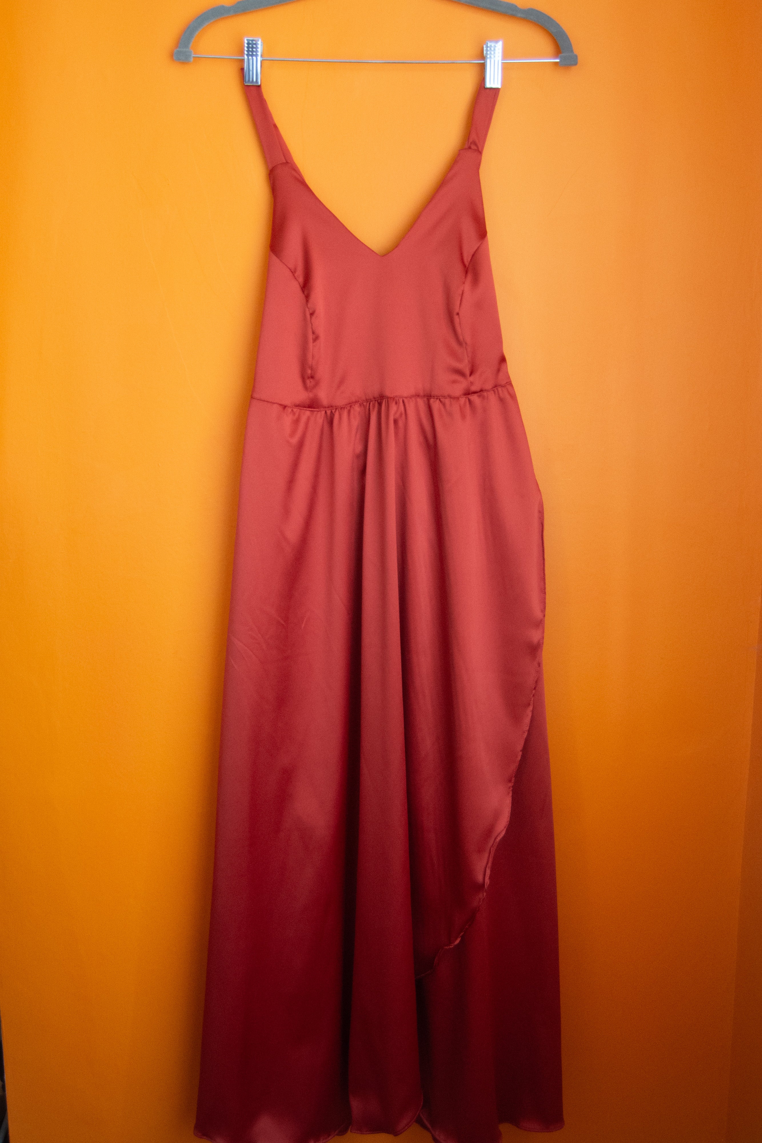 The Cross-Back Dress - Red satin - S - House of Flint