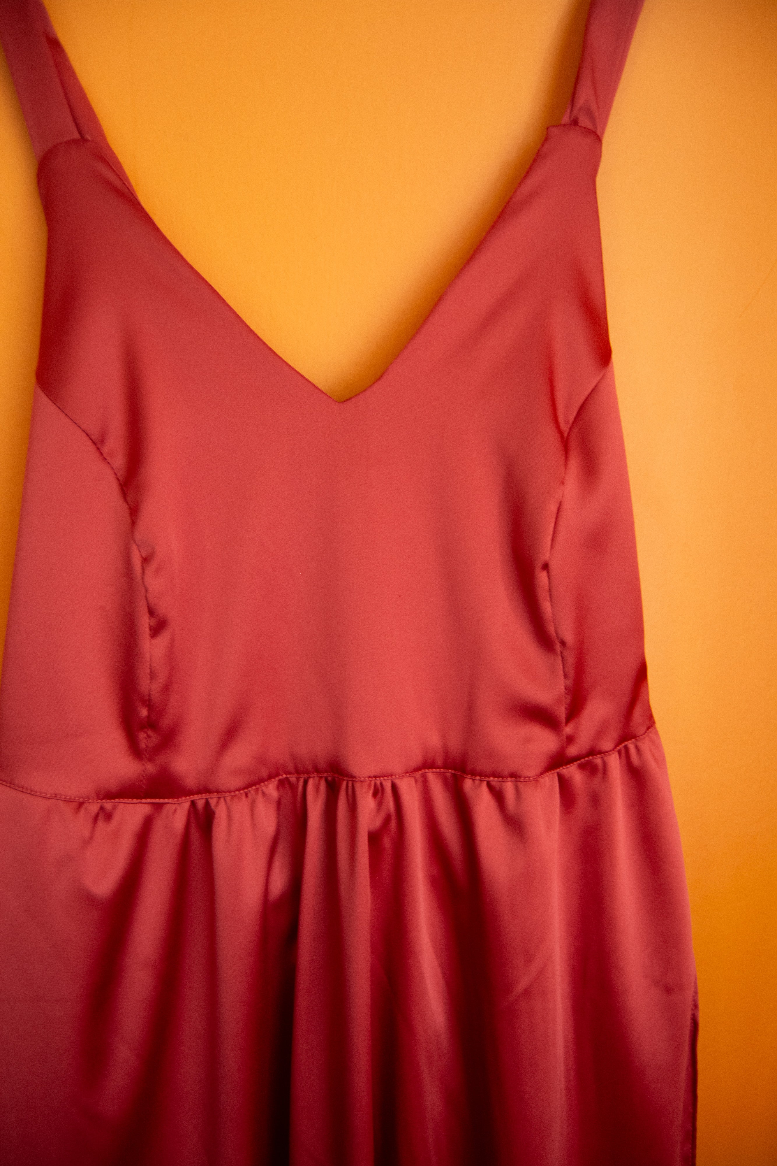 The Cross-Back Dress - Red satin - S - House of Flint