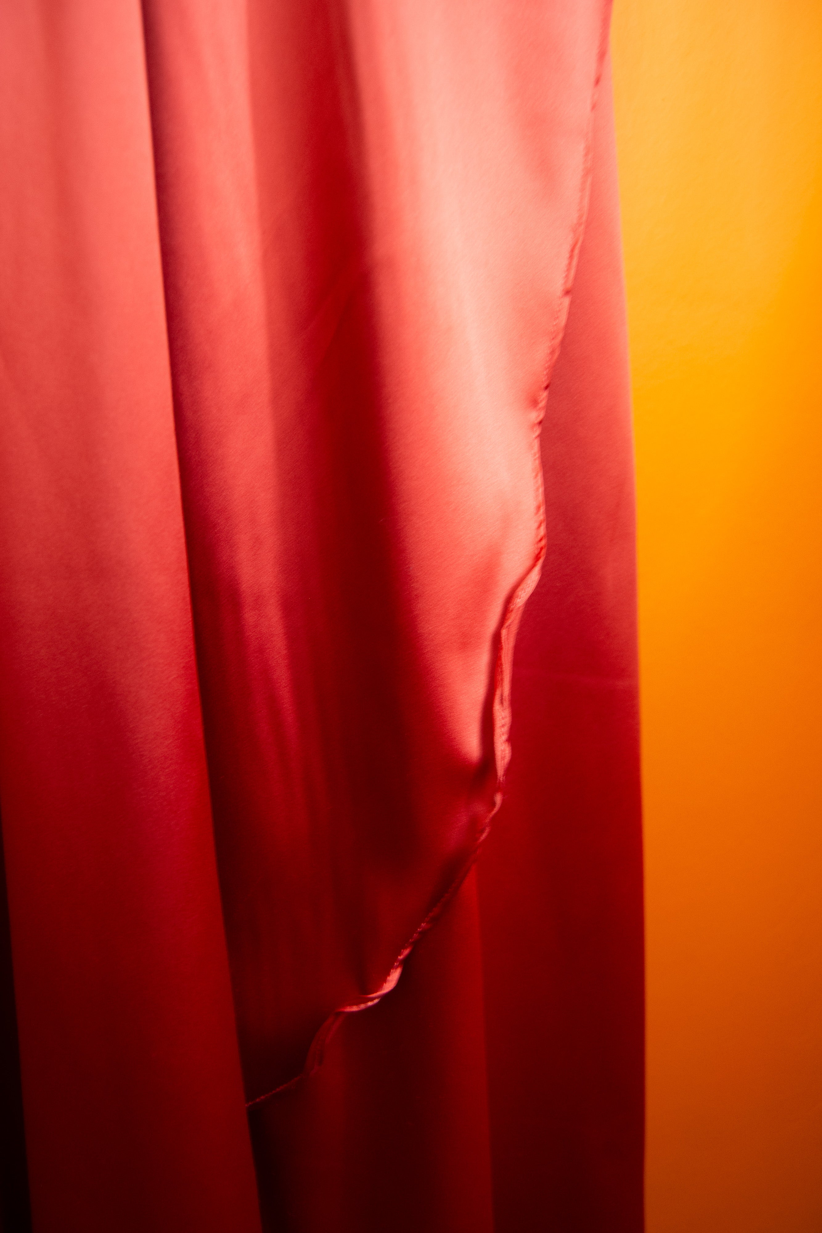 The Cross-Back Dress - Red satin - S - House of Flint