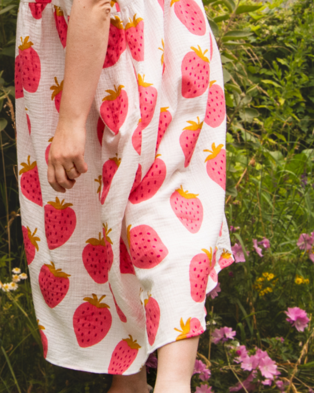 The One-of-a-Kind Skirt - Strawberry Print - House of Flint