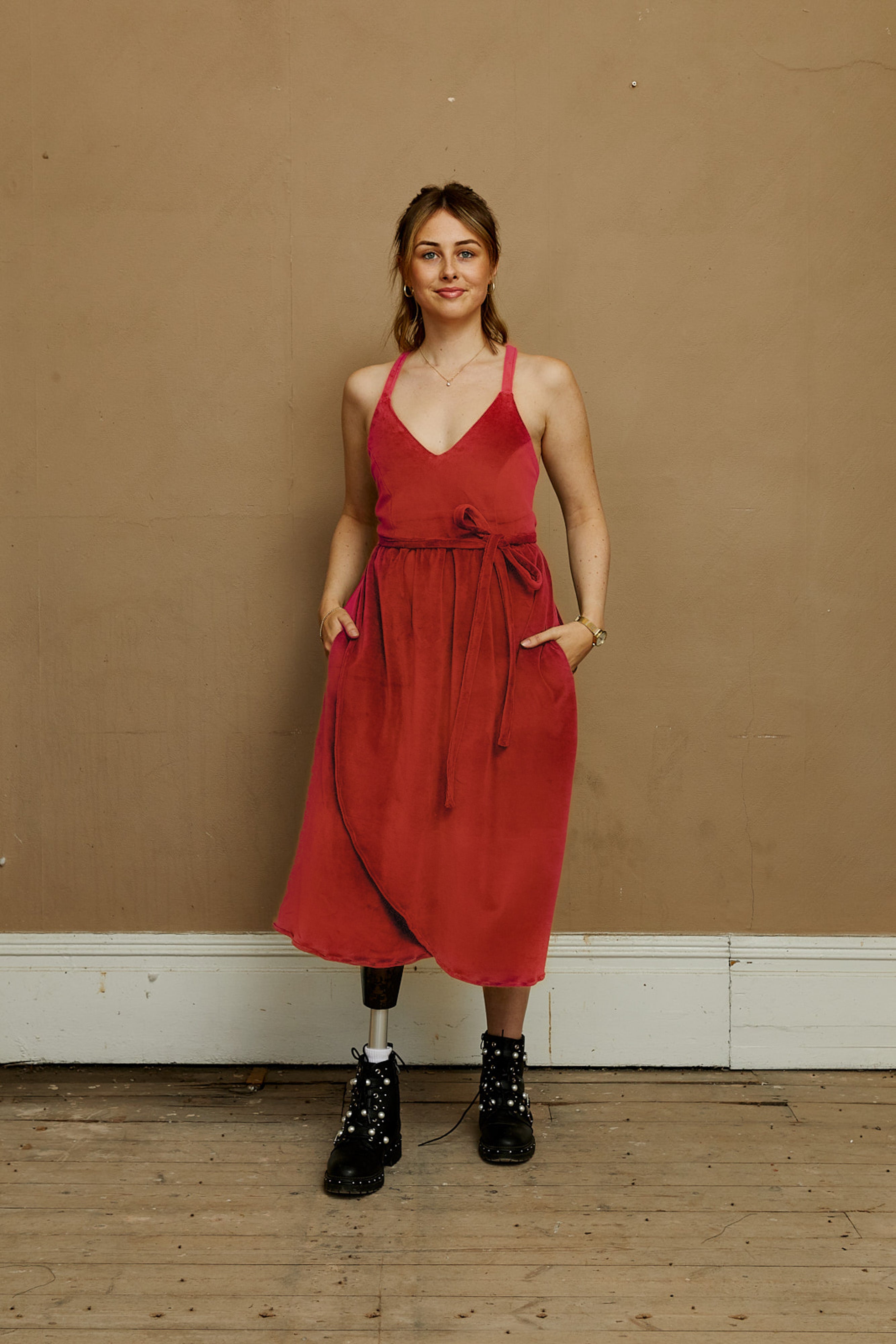 The Cross-Back Dress - Red satin - S - House of Flint