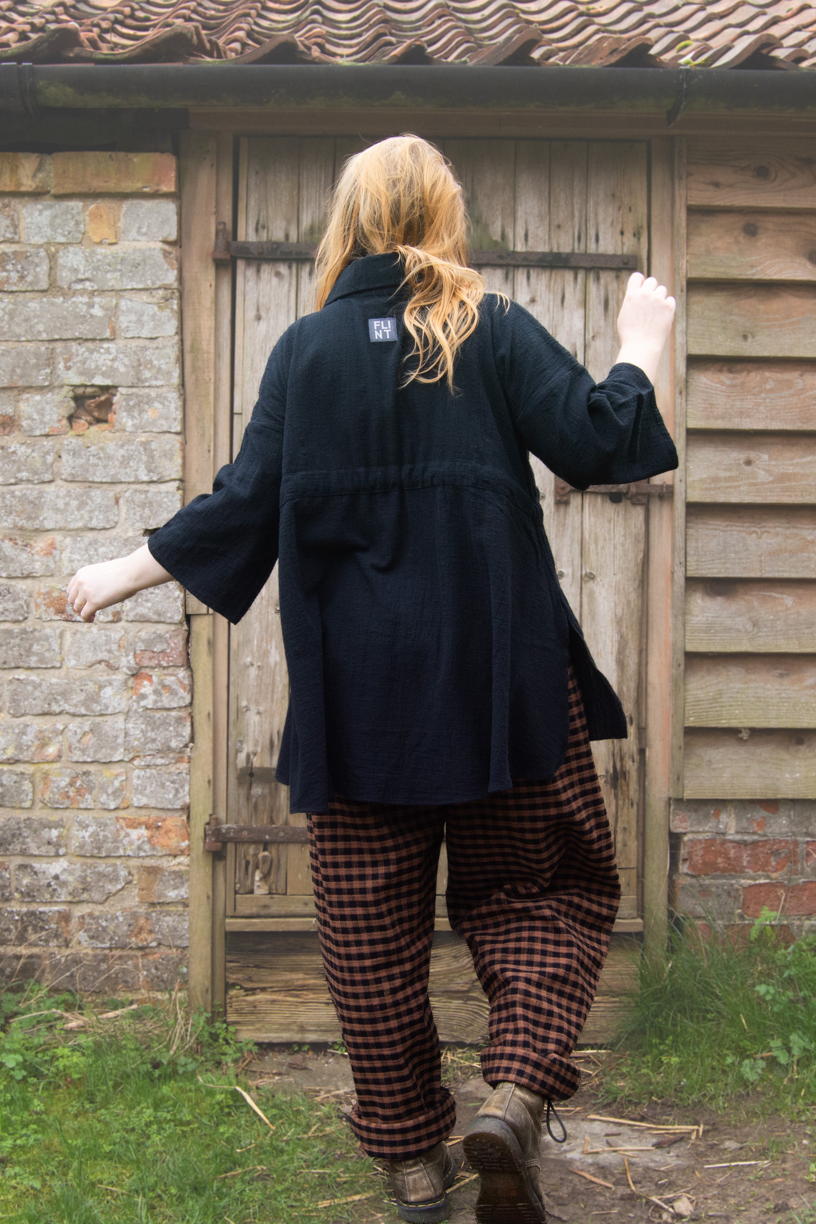 The Good Life Shirt in Black Cotton - ships late March - House of Flint