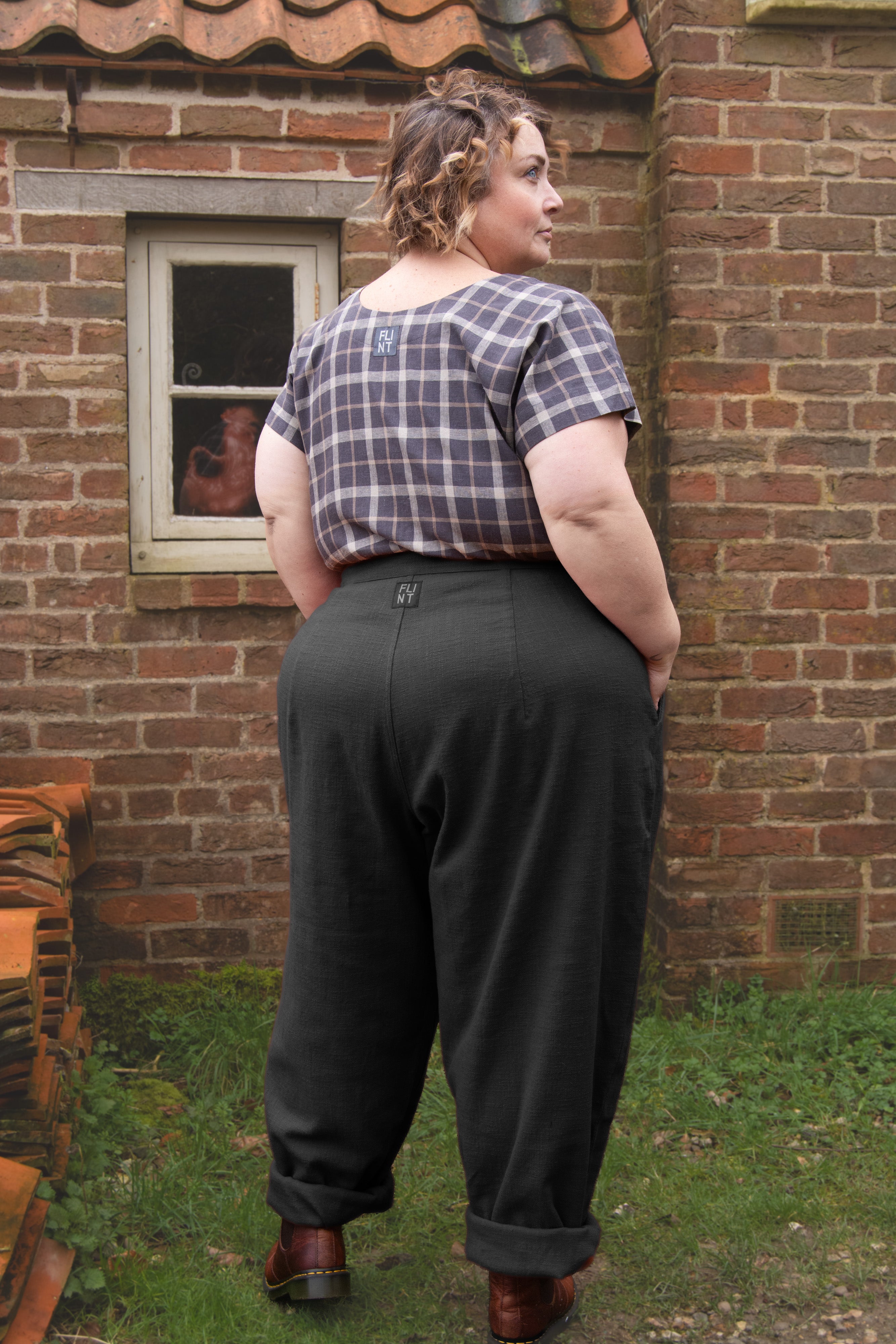 The Avery Trousers in Black - House of Flint