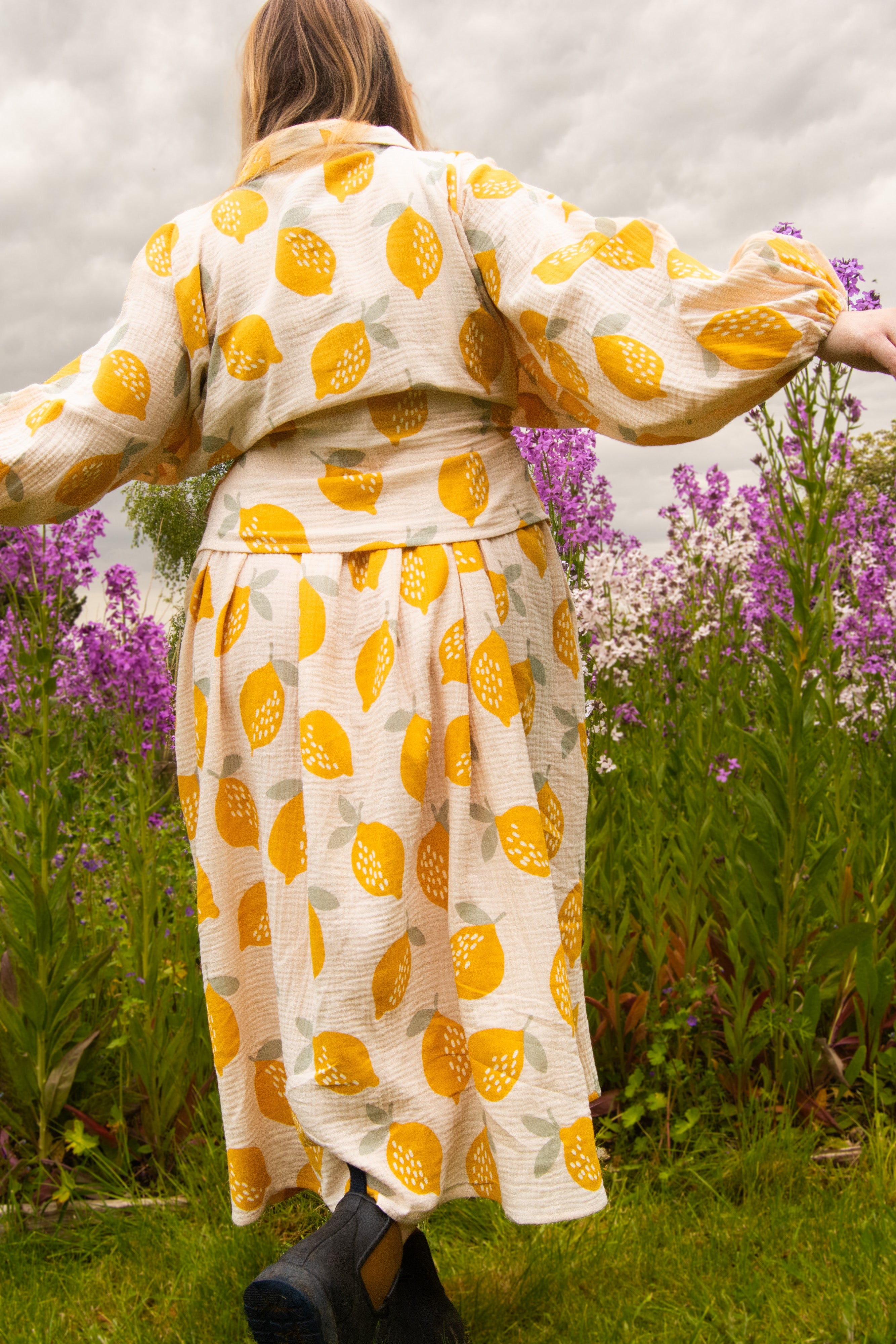 The Solstice Shirt in Lemons print double gauze - House of Flint