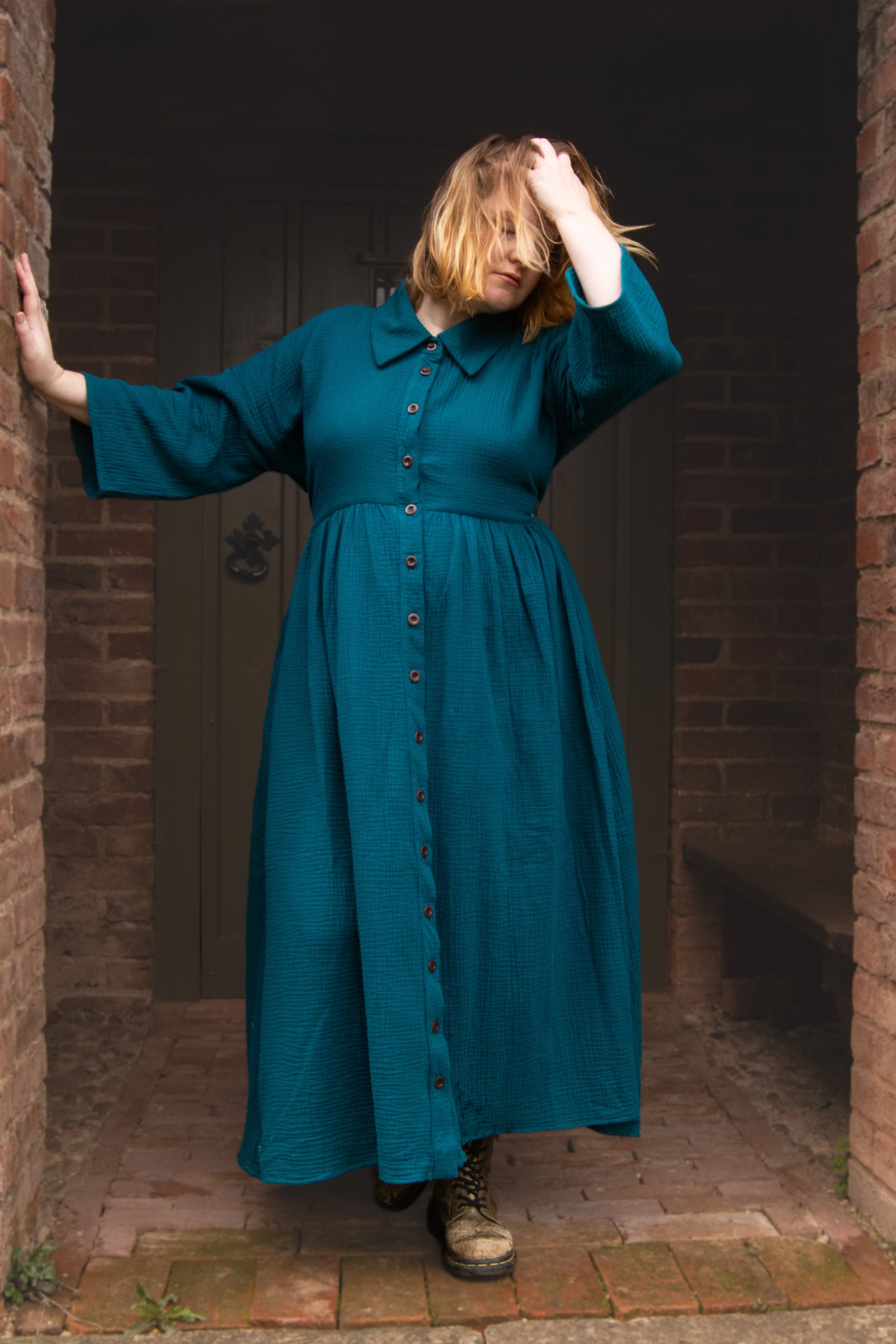 The Hybrid Dress in Peacock double gauze - House of Flint