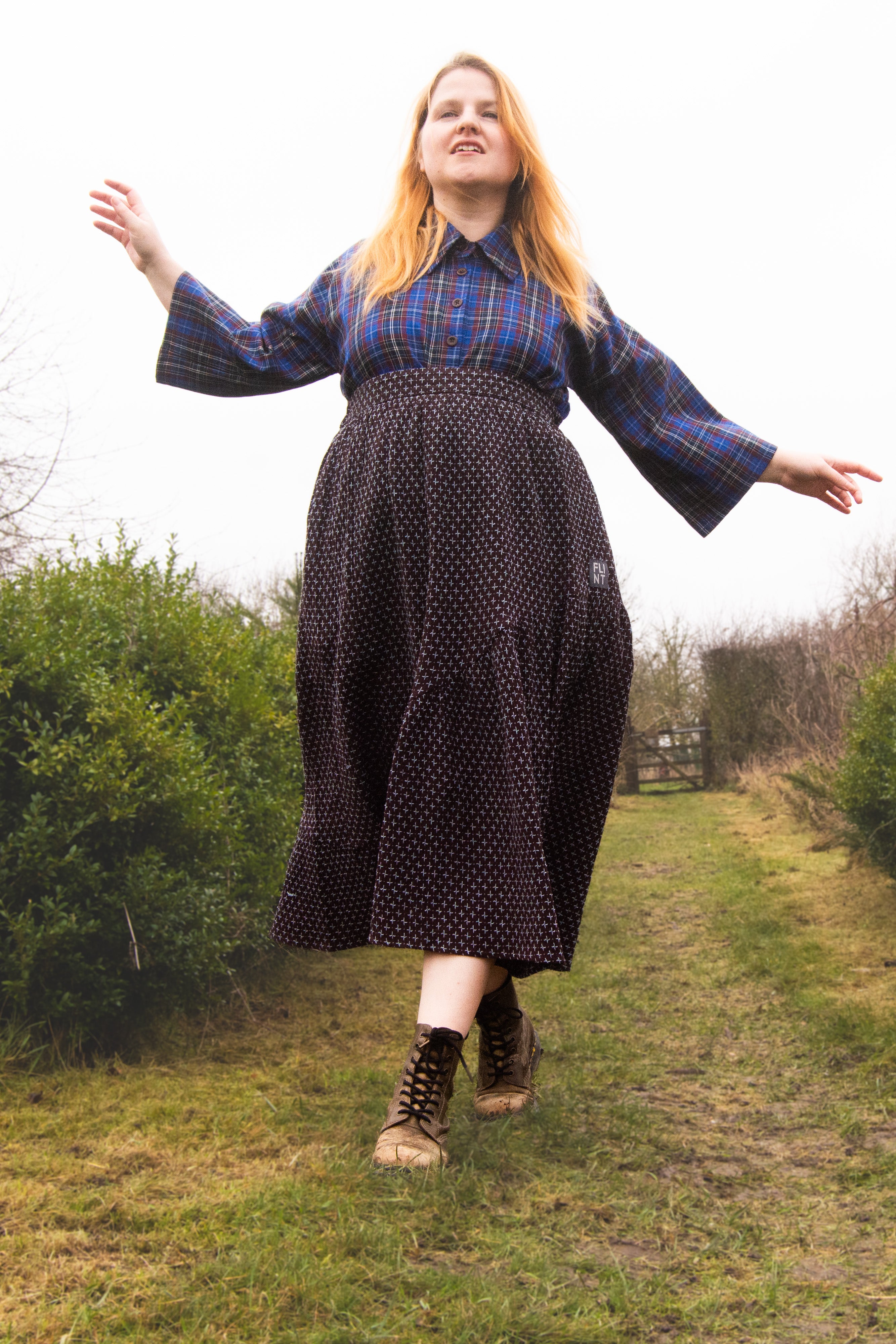 The Gathered Skirt in Cool Browns Cross Stitch Cotton - House of Flint